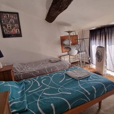 Petit Nid Cosy Typiquement Provencal Daire Villecroze Dış mekan fotoğraf